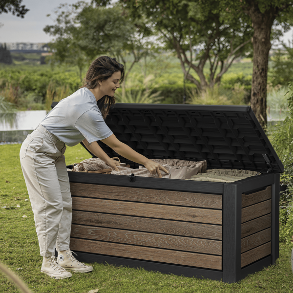 Keter Gartenbox NORTHWOOD 623L Holzoptik Walnuss, 194,90 €